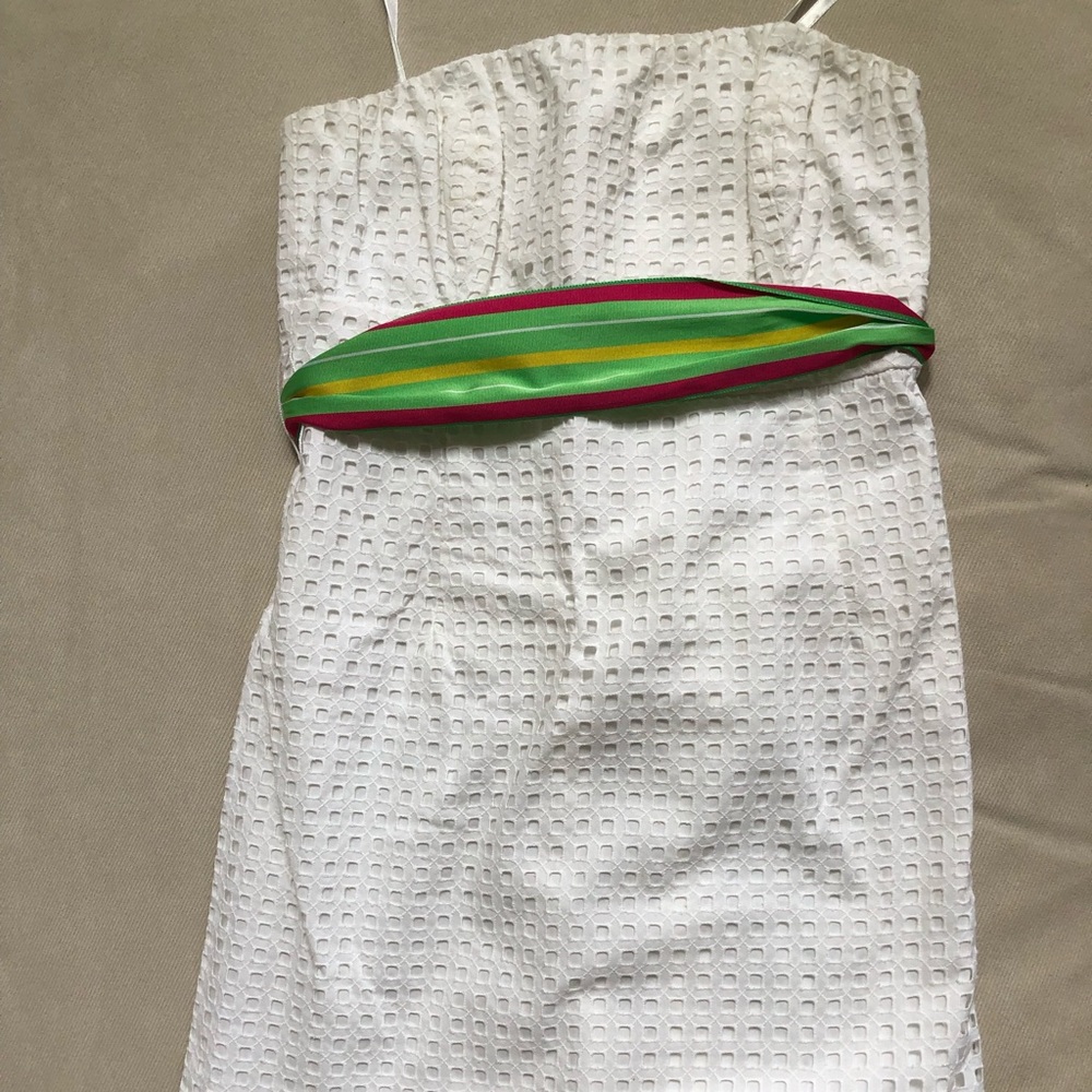 Vineyard Vines white strapless dress